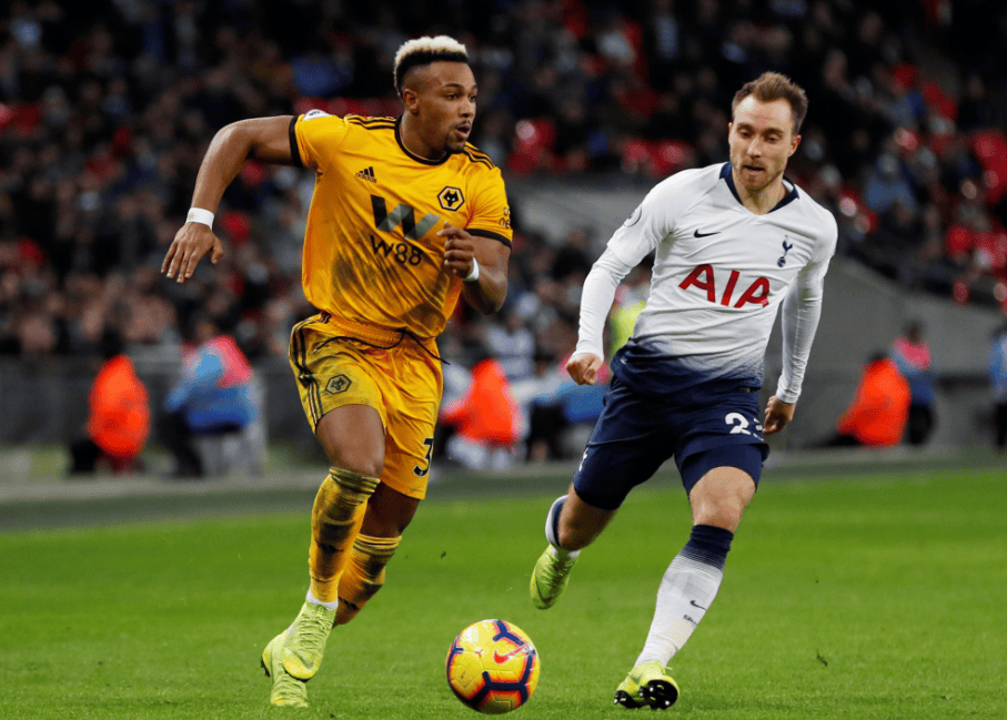 马塞洛儿子恩佐代表皇马在青年欧冠首秀，马塞洛在场边见证（恩佐完成皇马青年欧冠首秀，父亲马塞洛场边观战）