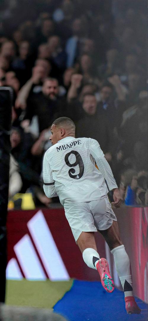 官方：日本前国脚千叶和彦将在本赛季结束后离开新潟天鹅（官宣：前日本国脚千叶和彦赛季末将告别新潟天鹅）