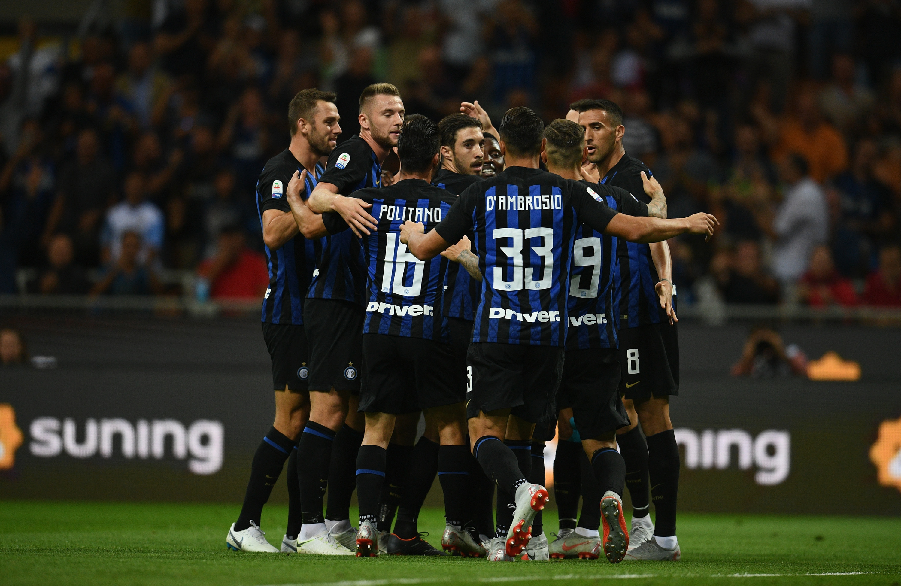 卡尔接班梅西？拜仁总监：梅西是能想到的最夸张的比较对象！（卡尔是梅西接班人？拜仁总监：与梅西相提并论太夸张）