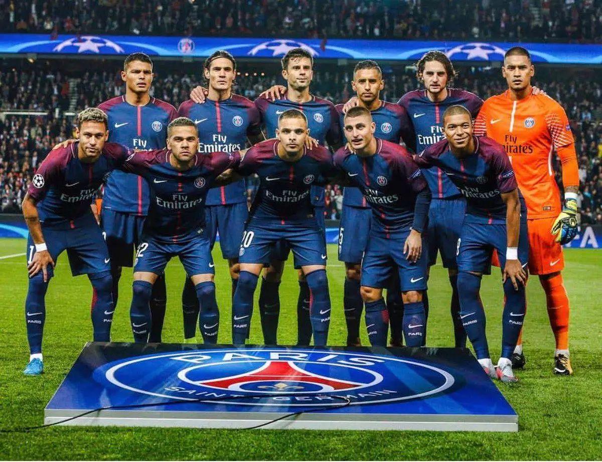 劳塔罗进球后比出A字，把进球献给受伤的前队友阿什拉夫（劳塔罗破门后比出“A”手势，将进球献给受伤的前队友阿什拉夫）