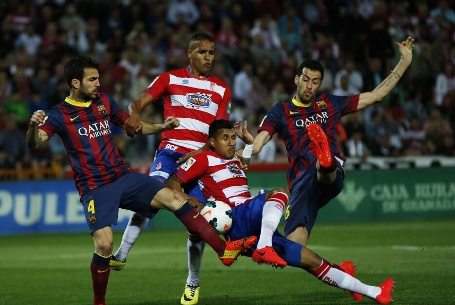 姆巴佩双响+库尔图瓦神扑！皇马3-0大胜重回正轨，阿诺德伤退成隐忧（姆巴佩梅开二度+库尔图瓦神勇救险，皇马3-0找回状态，阿诺德伤退添隐忧）