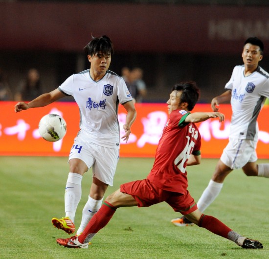 恩德里克和罗克因未上场导致身价暴跌，罗克选择外租后身价暴涨，均需在联赛中积累经验。（出场不足致身价下滑，罗克外租后飙升；恩德里克与罗克亟需联赛实战历练）