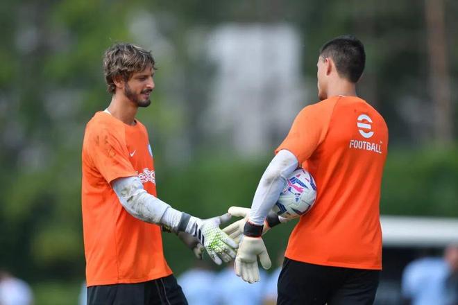 李金羽：沈阳值得拥有一支优秀的顶级球队（李金羽表示：沈阳理应拥有一支高水平的顶级球队）