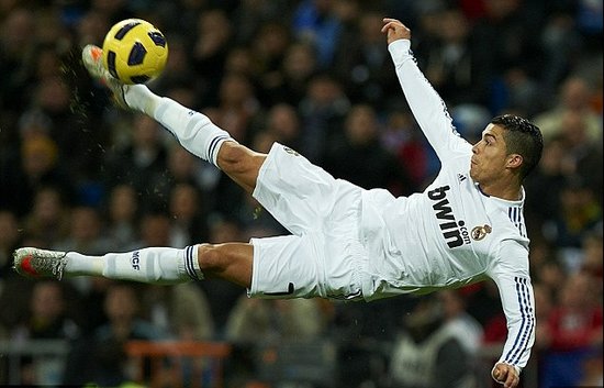 齐达内晒教学樊振东法语视频：西语相当不错，法语还得练练（齐达内晒教樊振东法语视频：西语表现佳，法语仍待提升）