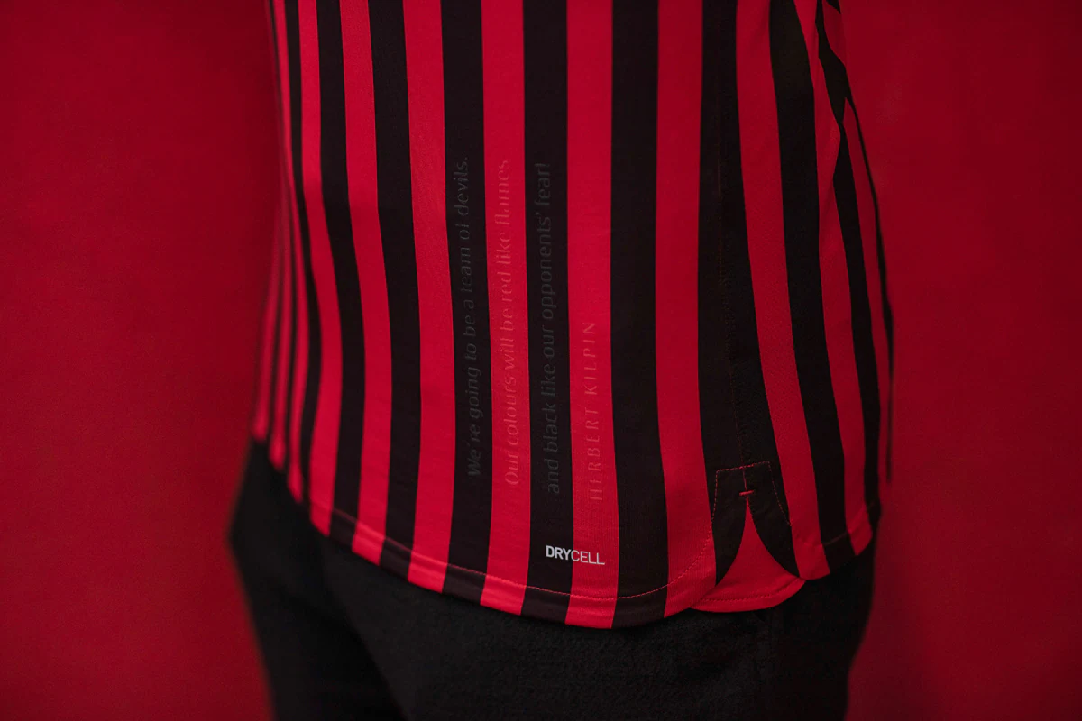 皇马欧冠点球争议 再好的VAR背后也是人操控（皇马欧冠点球风波：VAR再好也难脱人为因素）