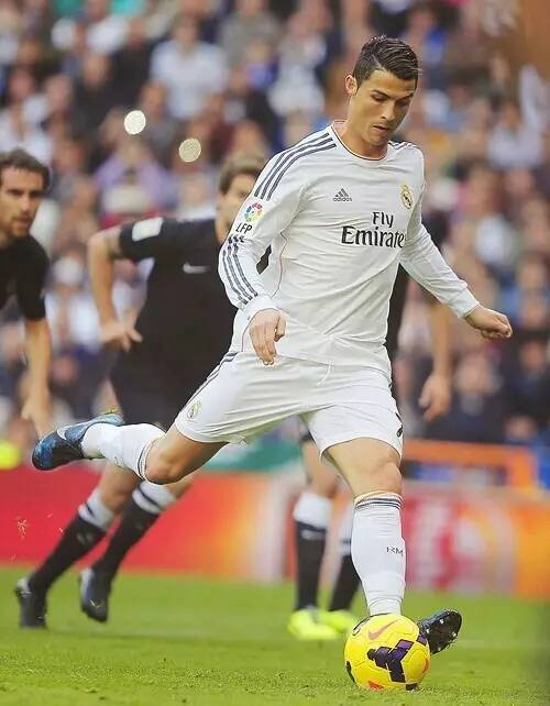 德天空：施洛特贝克因脚伤将缺席对阵卢森堡，有可能退出集训