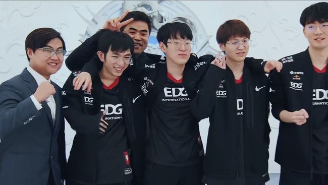 阿斯顿维拉 阿斯顿维拉